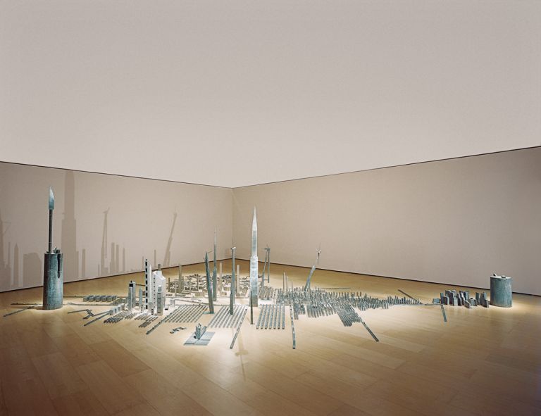 Harresi hiria | Miquel Navarro | Guggenheim Bilbao Museoa