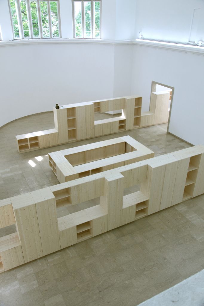 Como te vas a comportar? Un gato de cocina habla | Liam Gillick | Guggenheim Bilbao Museoa