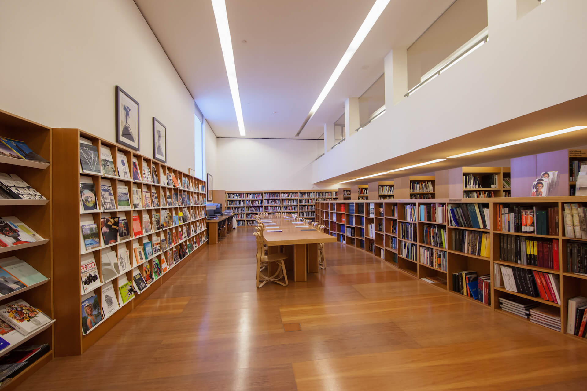 Biblioteca | Servicios | Guggenheim Bilbao Museoa
