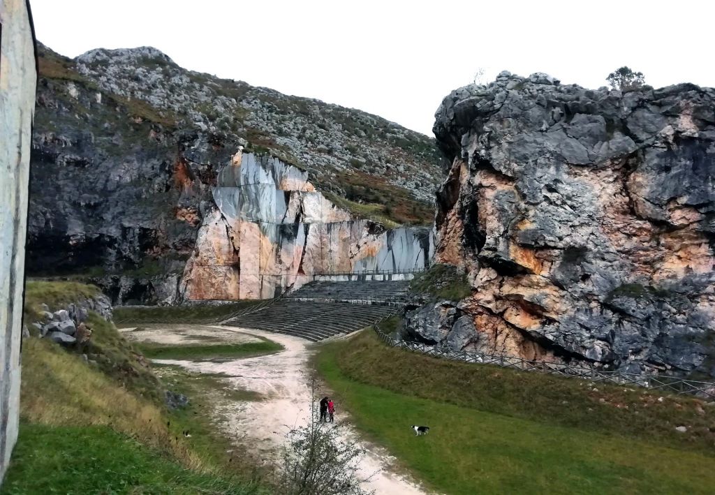 Cueva de Pozalagua, Encartaciones, Bizkaia