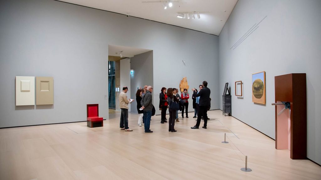 vision curatorial