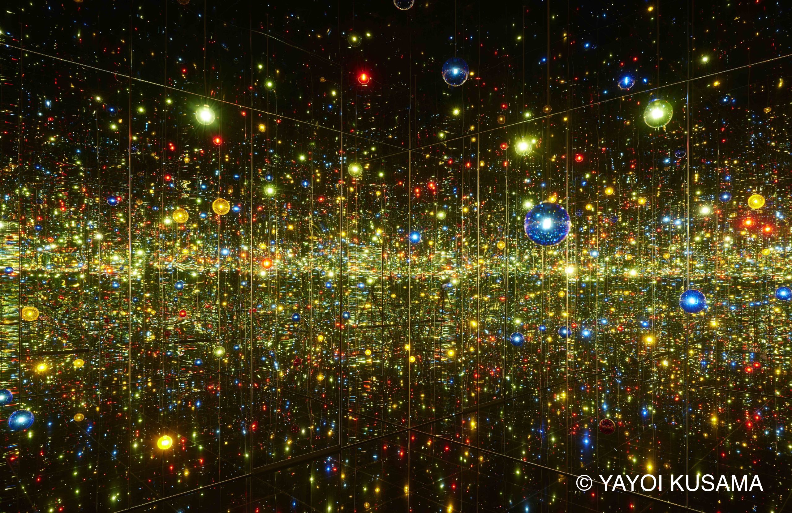 Mirrored Room Yayoi