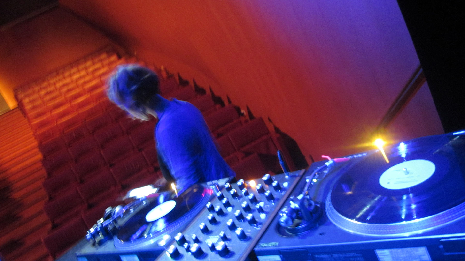 Z Friday: Music Workshop and DJ Session | Guggenheim Museum Bilbao