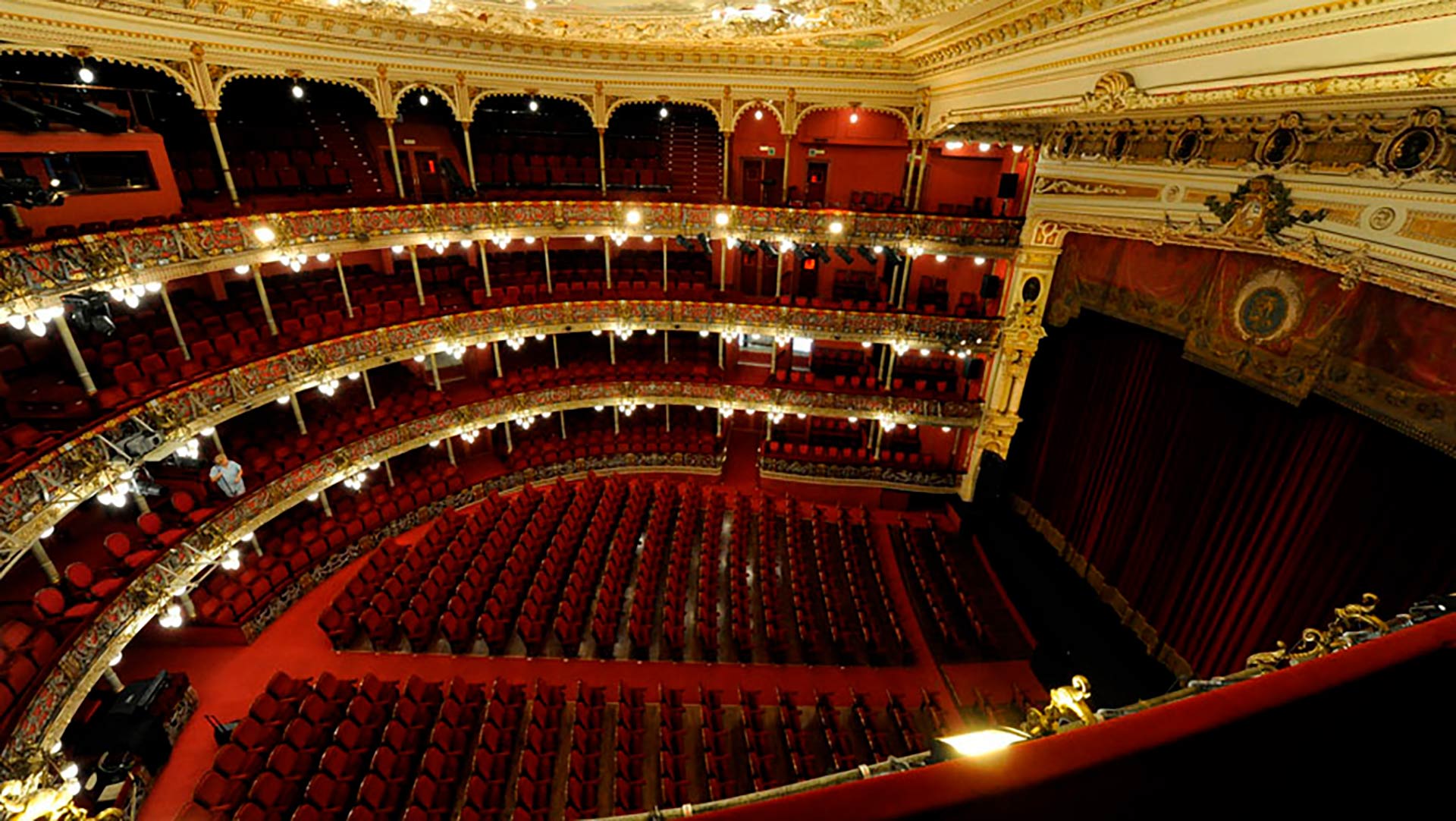 interior-teatro-arriaga